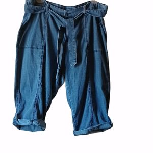 Lane Bryant  Capri jeans , with belt sz 18